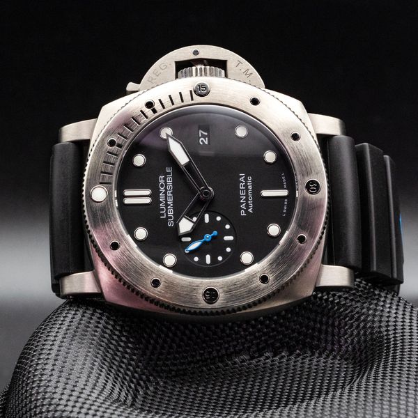 Panerai Submersible PAM01305